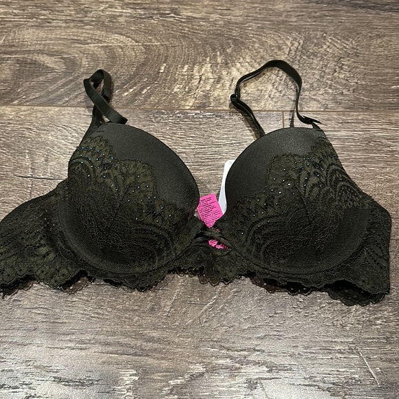 La SENZA Other - 🦋 La Senza Dark‎ Green Lace Bra NWT